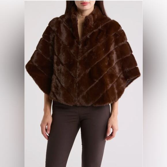 NWT - La Fiorentina - Faux Fur Capelet - Picture 1 of 3